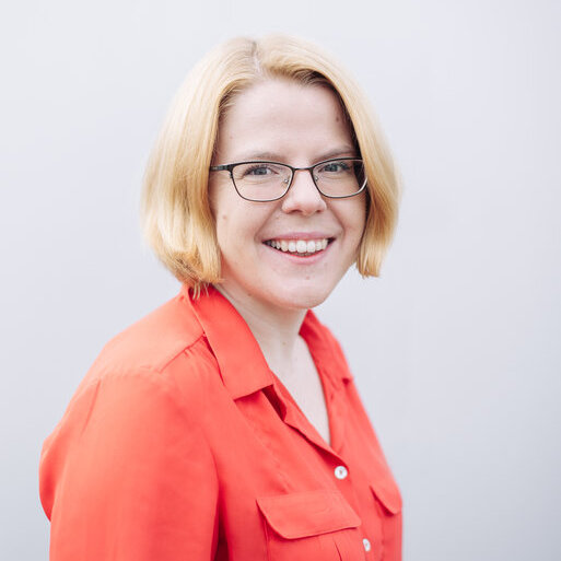 Portrait Foto Claudia Pfeil